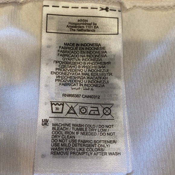 Adidas skort. Size L. White. Pockets. Shorts underneath. - Picture 14 of 15